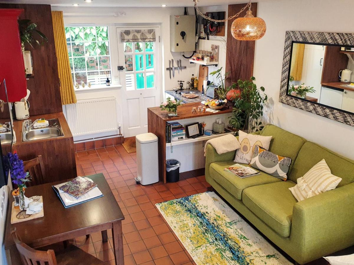 The Walnut, Meopham - A Private Retreat Rural Location Villa Kültér fotó