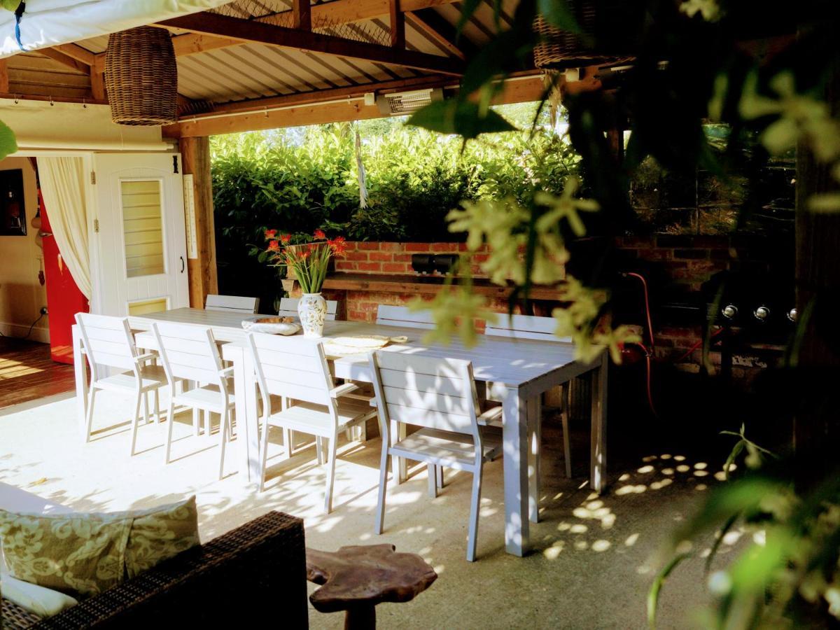 The Walnut, Meopham - A Private Retreat Rural Location Villa Kültér fotó