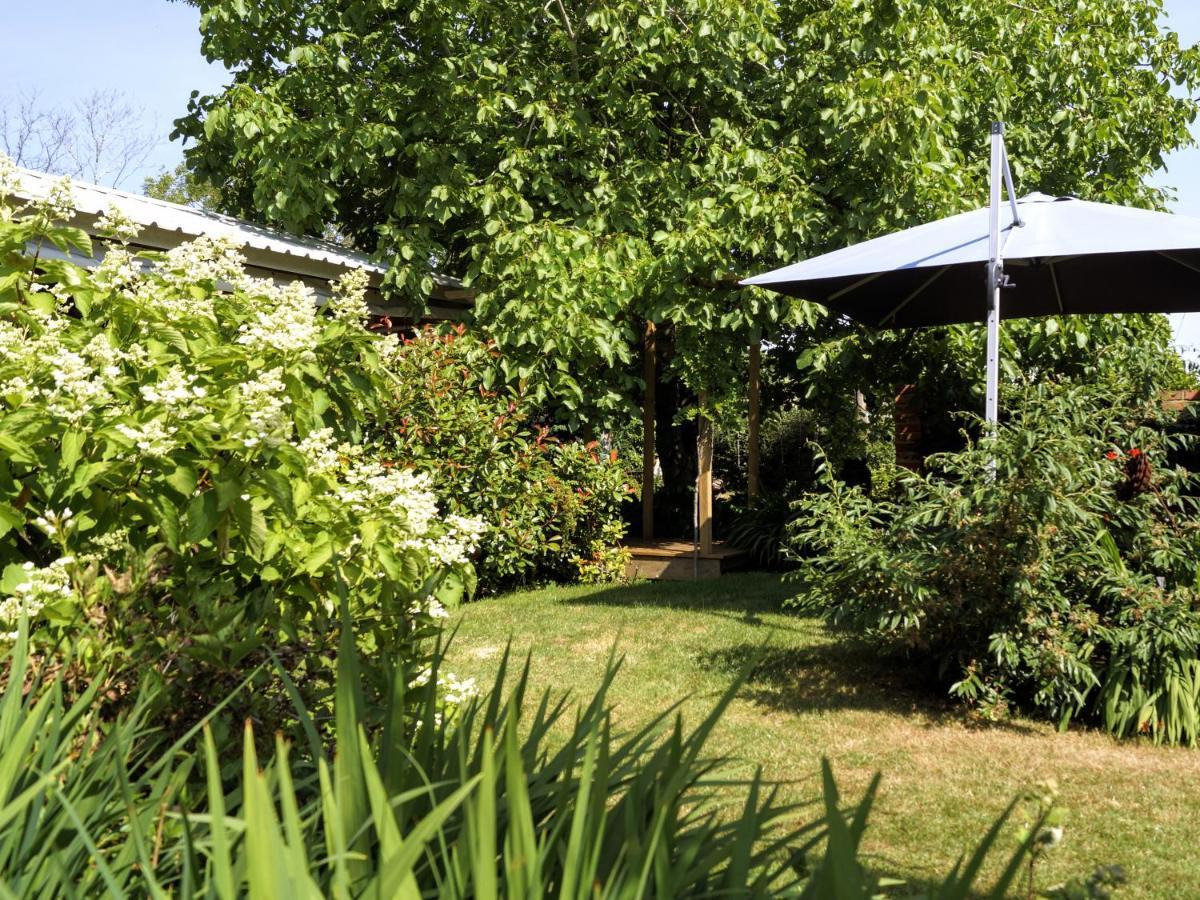 The Walnut, Meopham - A Private Retreat Rural Location Villa Kültér fotó